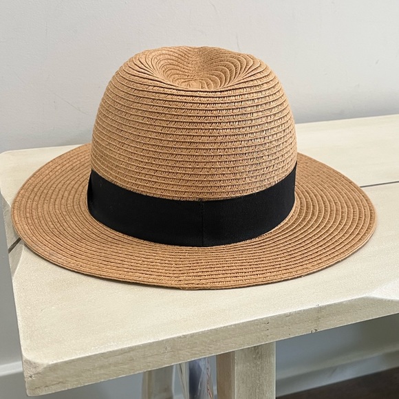 Hat - Picture 3 of 5